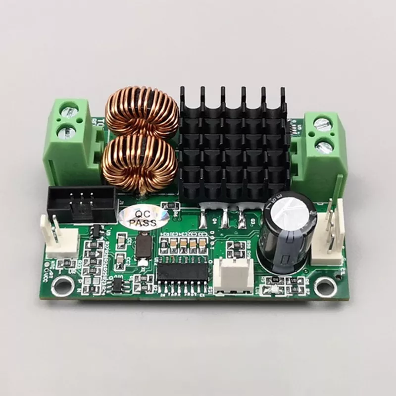 TCB-NC контролер за температура со компактна големина и висока прецизност